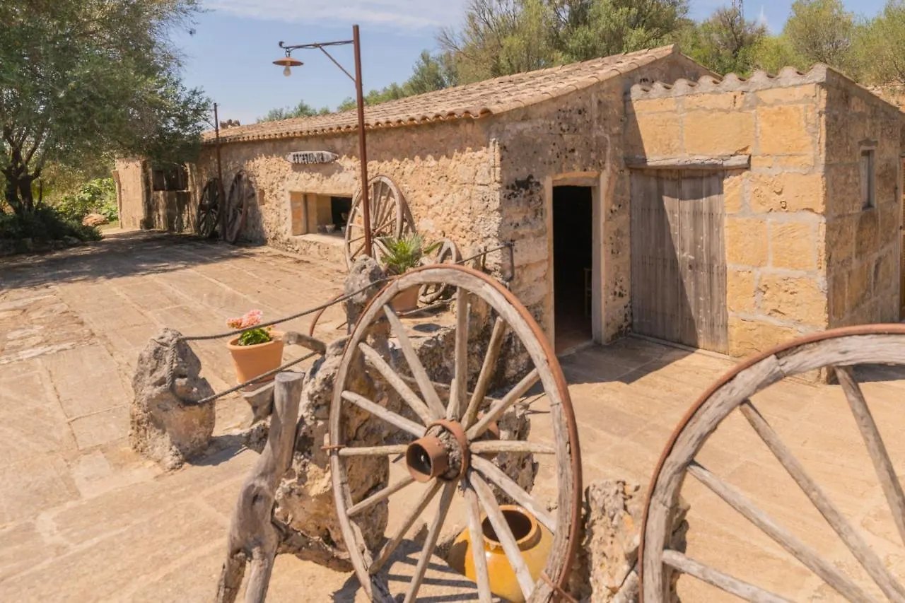 Murtera- Traditional Country Manor House For 9 People 5 Bedrooms And 4 Bathrooms Near Sant Llorenc 0*, Manacor (Mallorca)